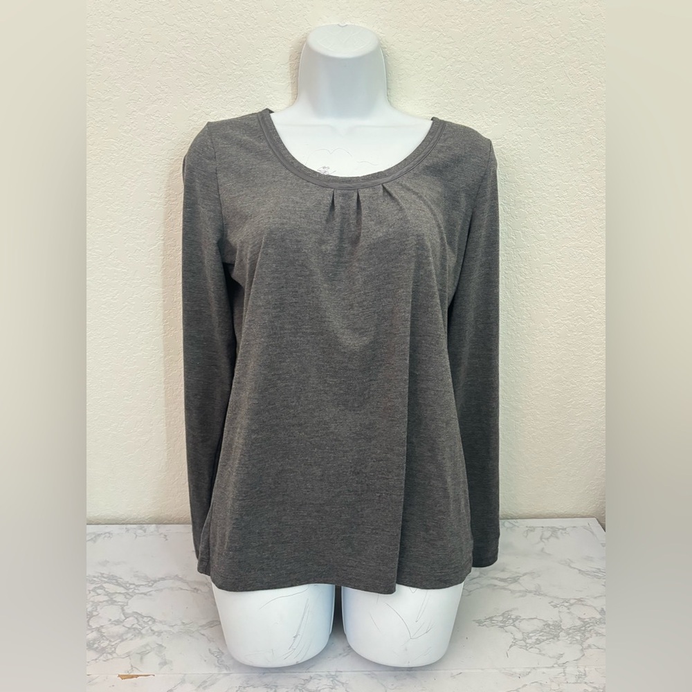 Gilligan & O’Malley Gray Long Sleeve Soft Blouse size S Pleated Pullover Top - Picture 1 of 7